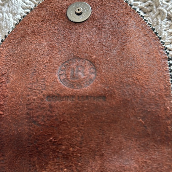 Beautiful leather skull bag.EUC!! - Picture 10 of 10